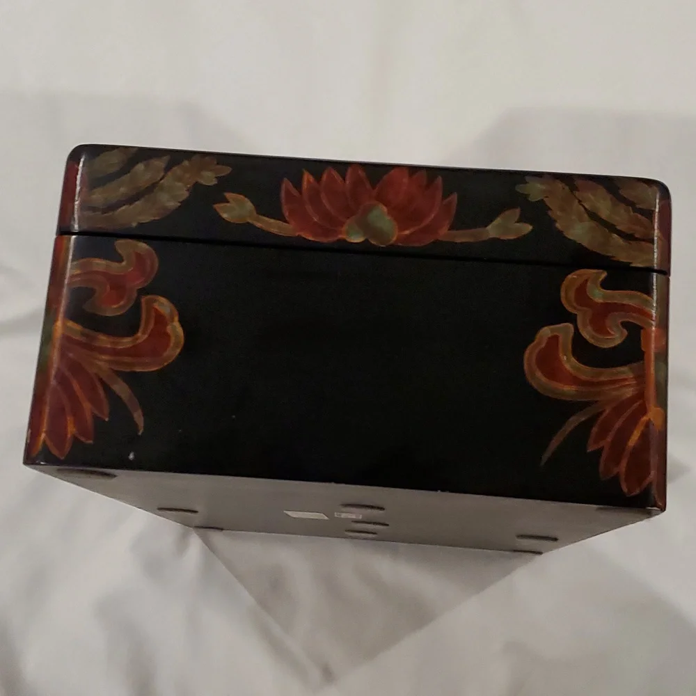 PERSIAN LAQUER WOOD BOX - Picture 3 of 5